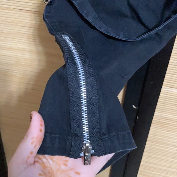 Tripp nyc bondage Capri shorts with chains size 5 - Picture 7 of 10